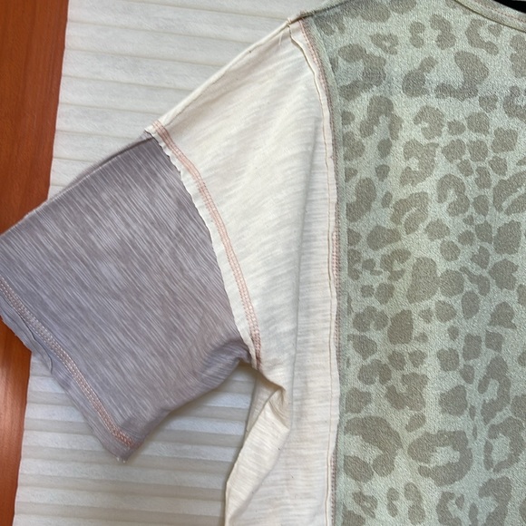 NWT Hem & thread size large green cheetah print raw stitched top - Picture 7 of 9